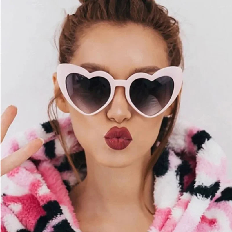 Lunettes cœur portées en EVJF